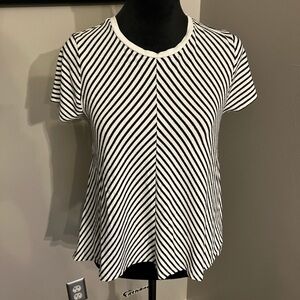 Zara Trafaluc medium black & white‎ striped short sleeve top with hi/lo hemline